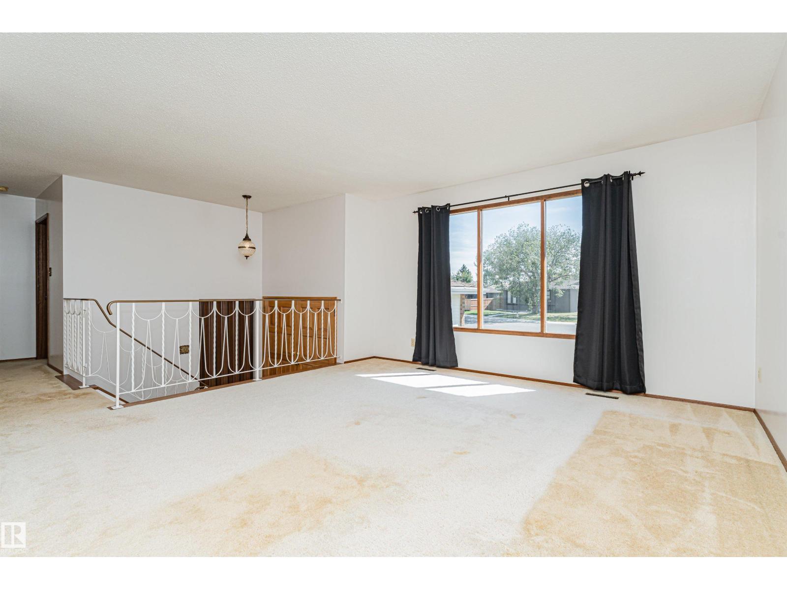 10530 173a Av Nw, Edmonton, Alberta  T5X 3H2 - Photo 10 - E4507016