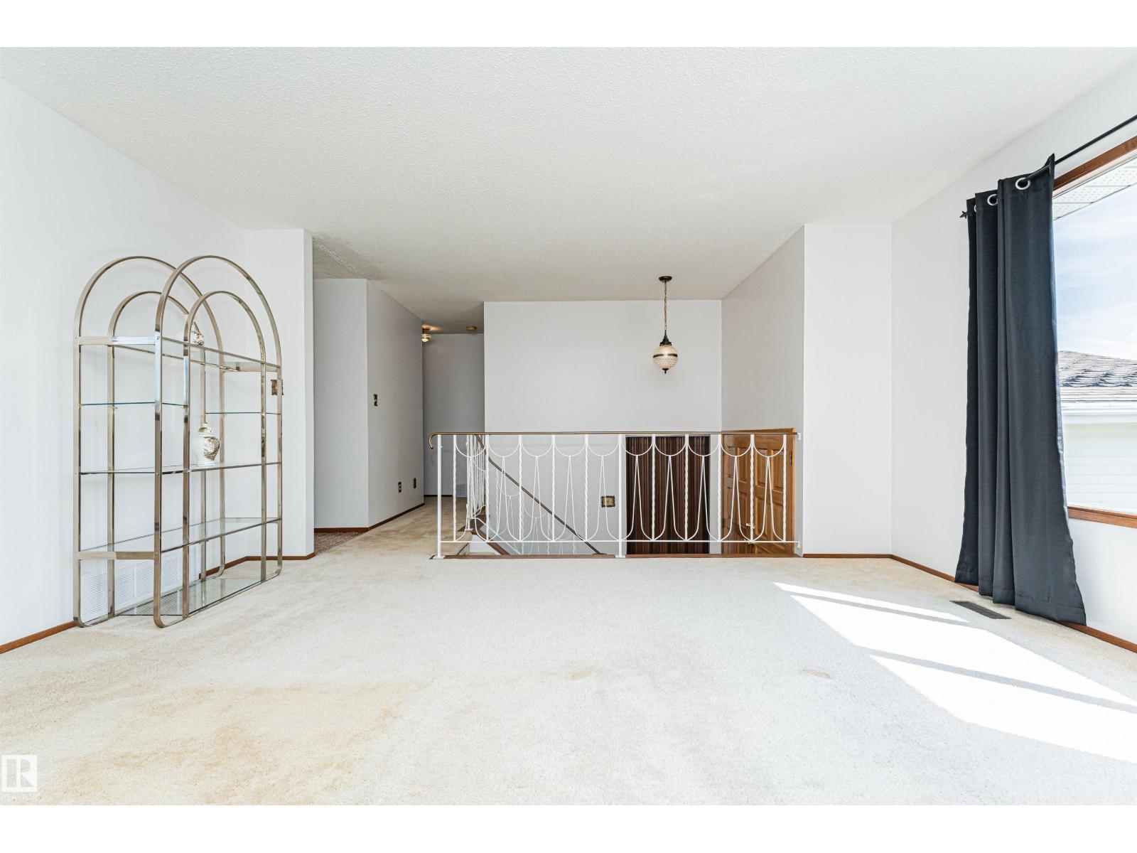 10530 173a Av Nw, Edmonton, Alberta  T5X 3H2 - Photo 11 - E4507016