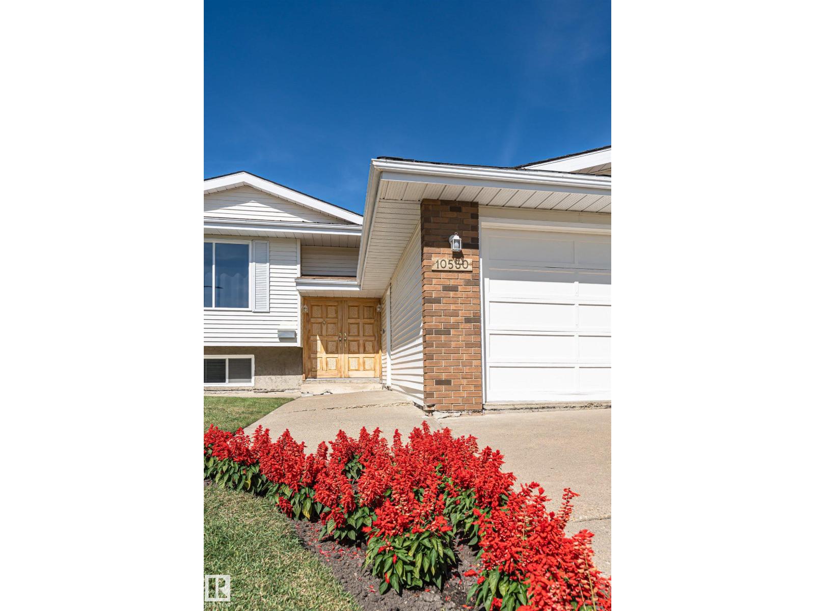 10530 173a Av Nw, Edmonton, Alberta  T5X 3H2 - Photo 4 - E4507016