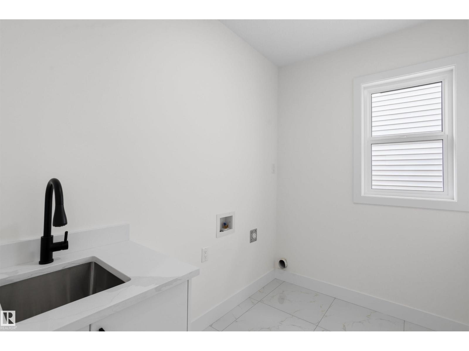 3211 5 Av Sw, Edmonton, Alberta  T6X 3C8 - Photo 35 - E4507017