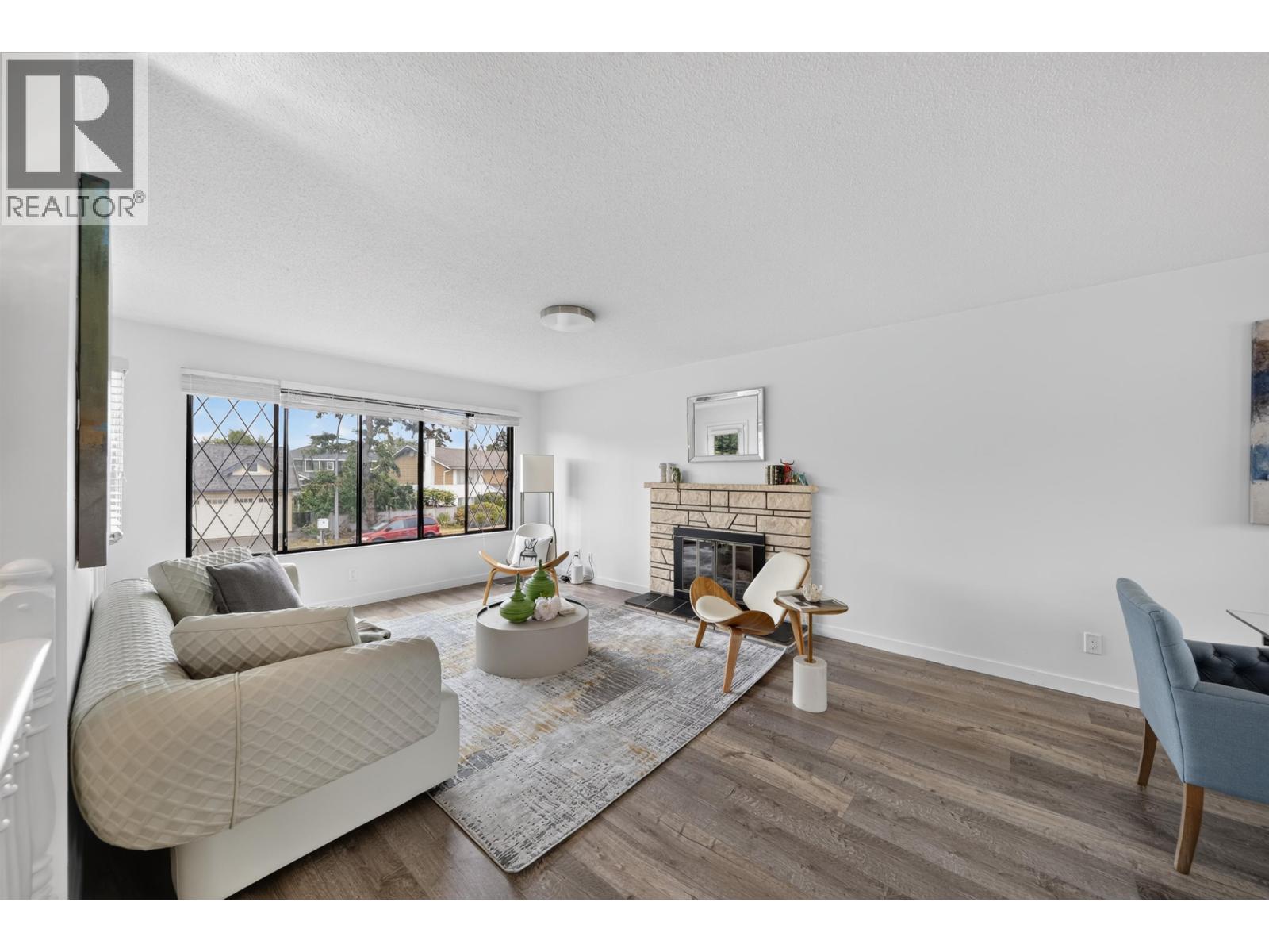 6439 Azure Road, Richmond, British Columbia  V7C 2R8 - Photo 8 - R3161461