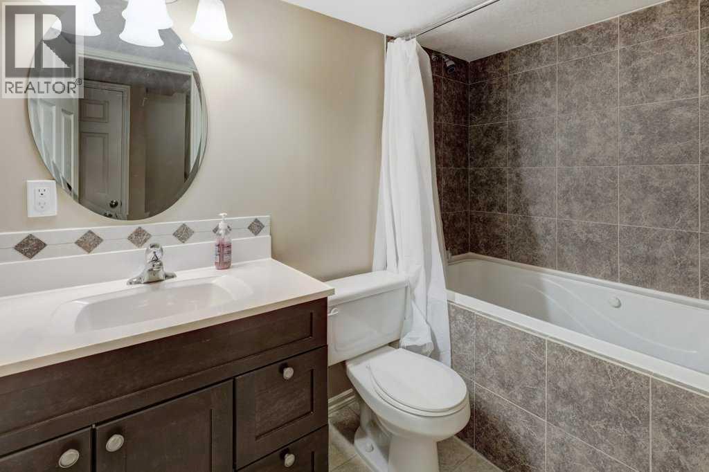 242 Crystal Green Point, Okotoks, Alberta  T1S 2K7 - Photo 25 - A2330836