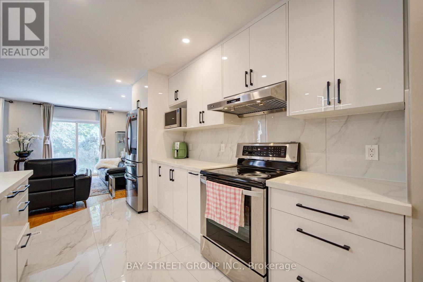 346 Sardinia Drive, Mississauga, Ontario L5R 3X6 - Photo 19 - W13738012