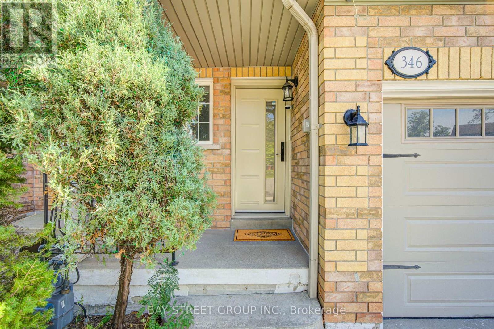 346 Sardinia Drive, Mississauga, Ontario L5R 3X6 - Photo 2 - W13738012