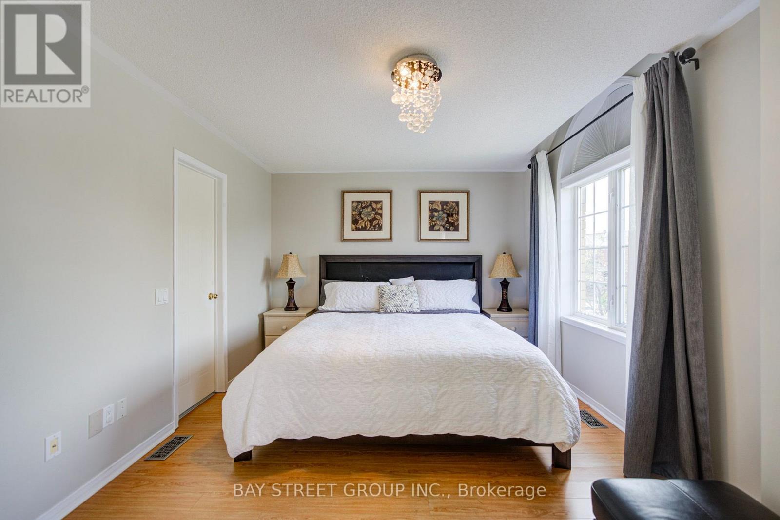 346 Sardinia Drive, Mississauga, Ontario L5R 3X6 - Photo 38 - W13738012