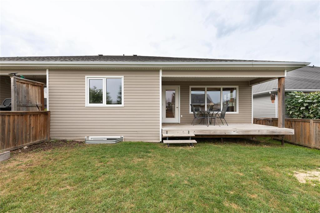 338 Giesbrecht Street, Steinbach, Manitoba  R5G 0W7 - Photo 24 - 202622039
