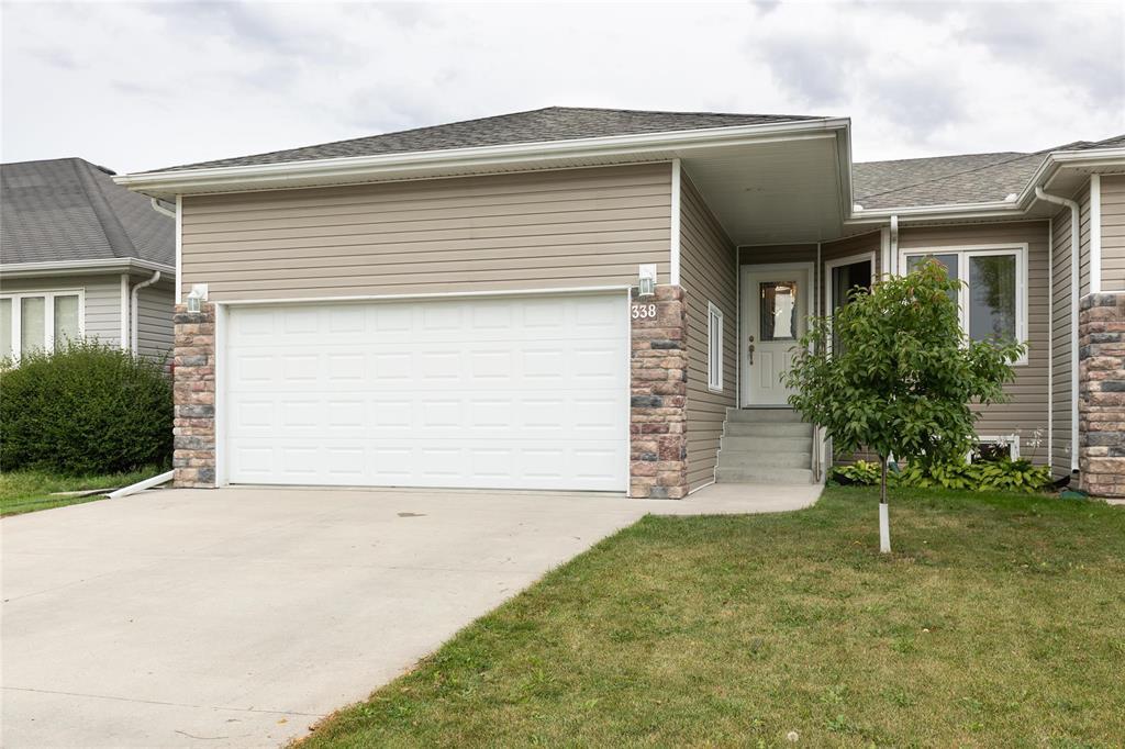 338 Giesbrecht Street, Steinbach, Manitoba  R5G 0W7 - Photo 30 - 202622039