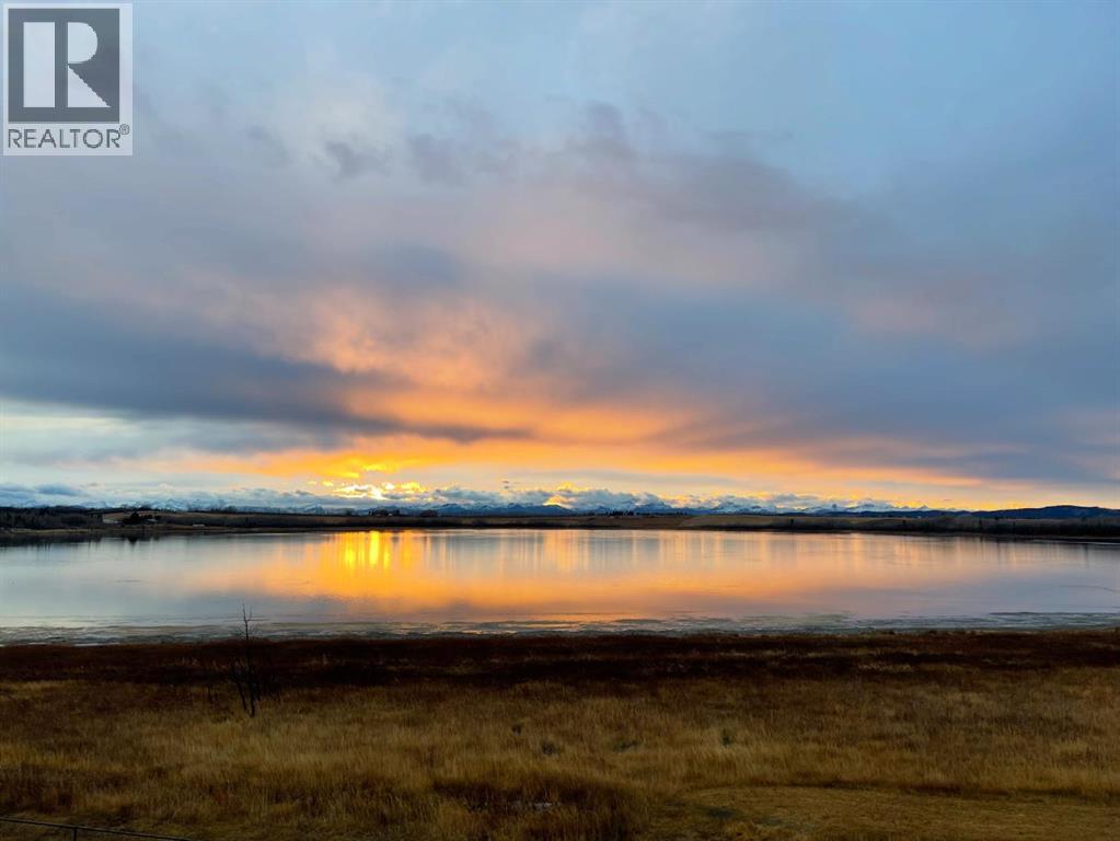 527 Montclair Place, Cochrane Lake, Alberta T4C 0A8 - Photo 47 - A2341130