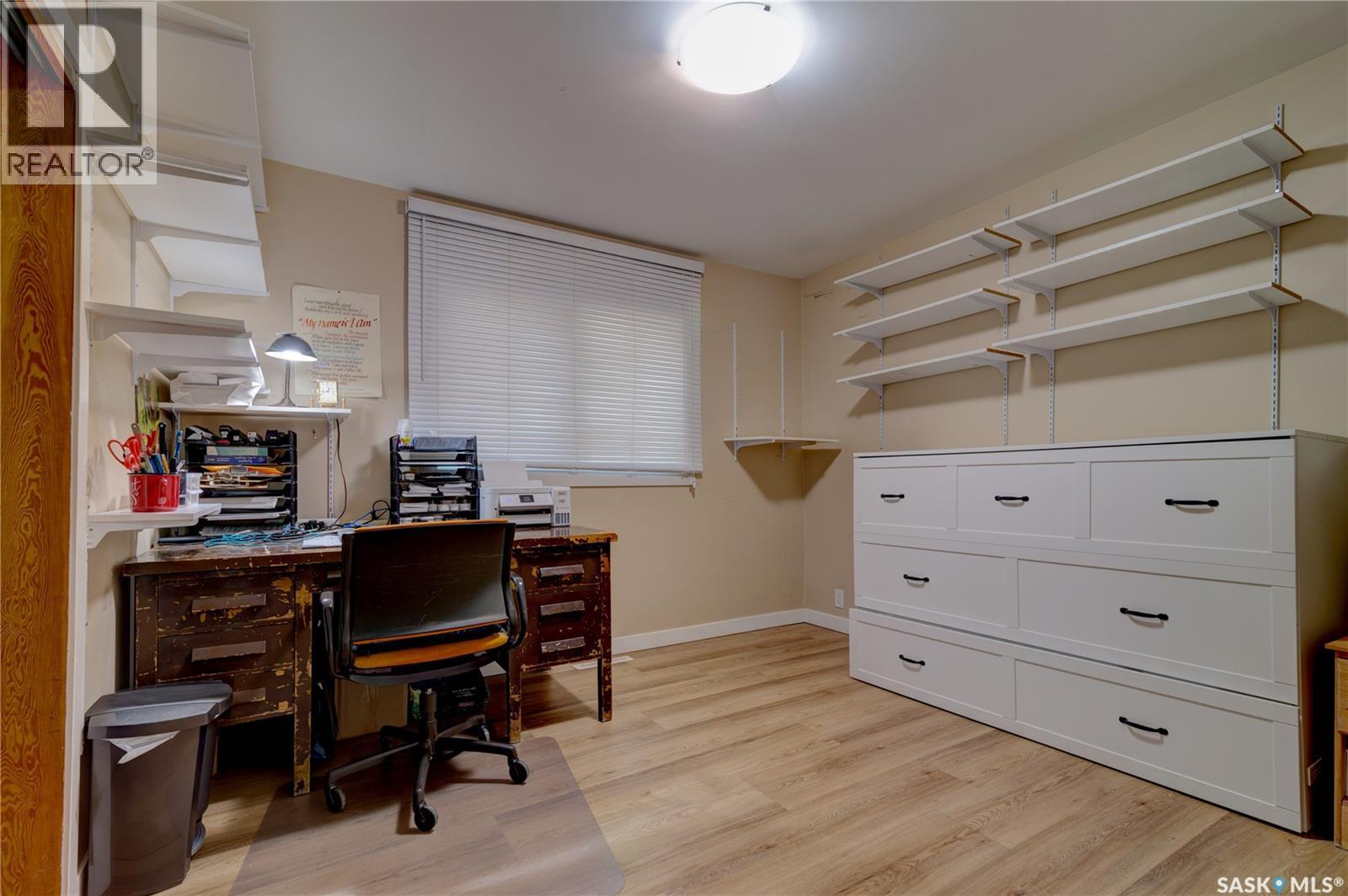99 Coldwell Road, Regina, Saskatchewan  S4R 4K4 - Photo 16 - SK047467