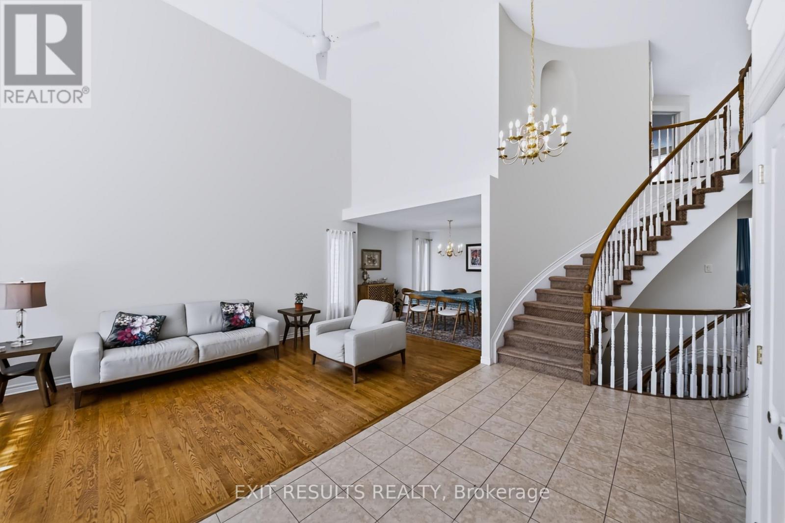 5b Kemp Drive, Ottawa, Ontario  K1T 3W9 - Photo 3 - X13743770