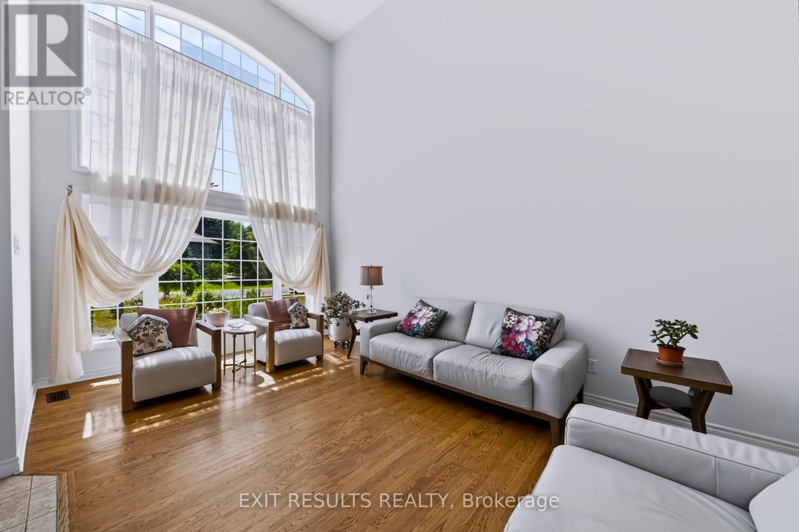 5b Kemp Drive, Ottawa, Ontario  K1T 3W9 - Photo 4 - X13743770