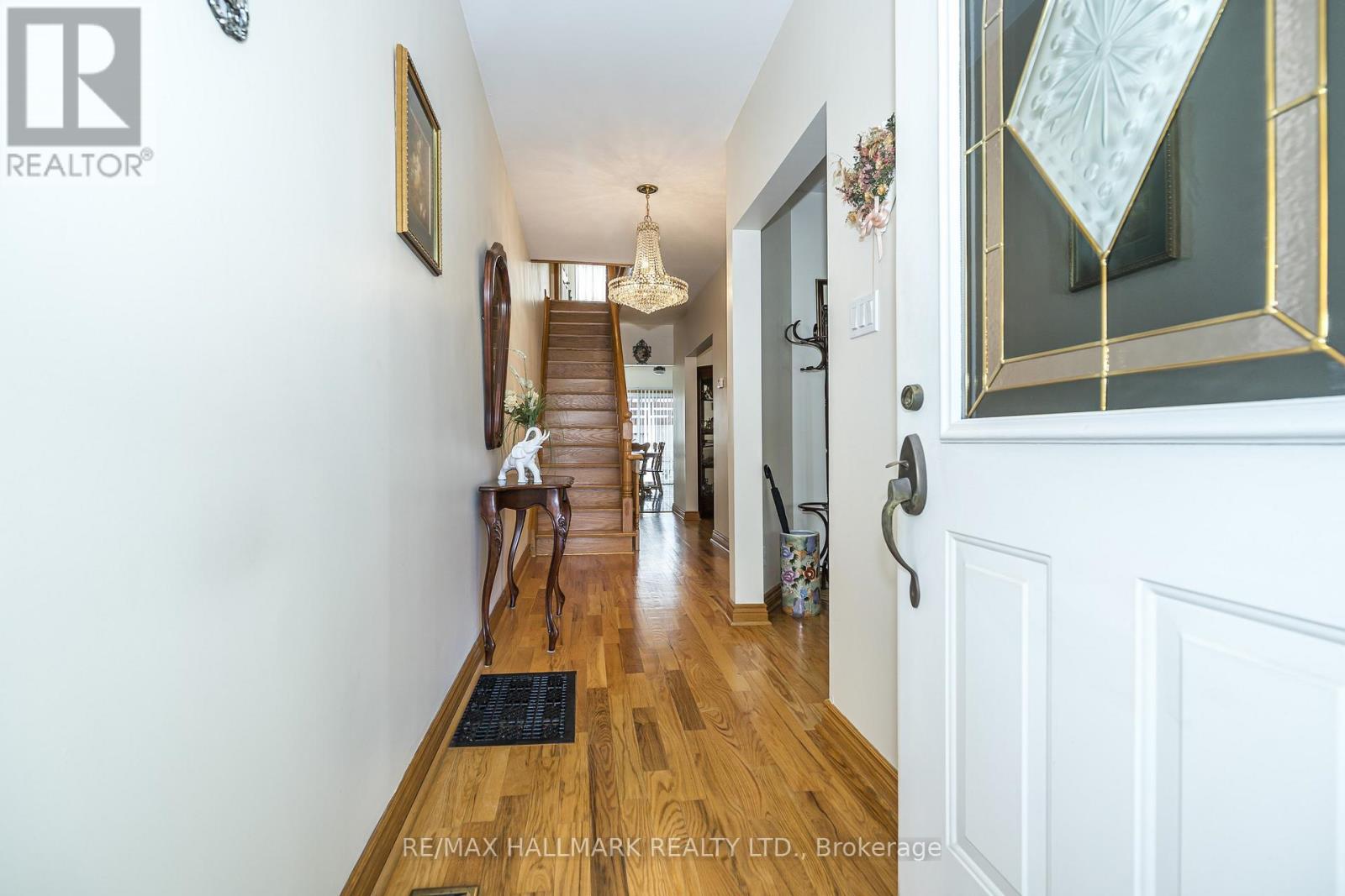 47 Montrose Avenue, Toronto, Ontario  M6J 2T6 - Photo 3 - C13743776