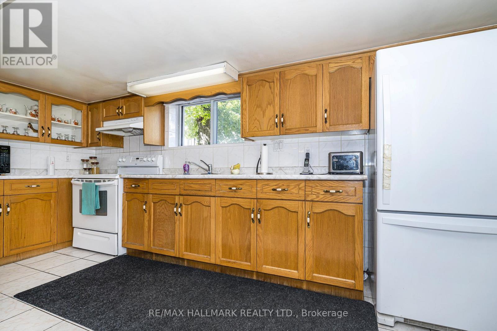 47 Montrose Avenue, Toronto, Ontario  M6J 2T6 - Photo 30 - C13743776