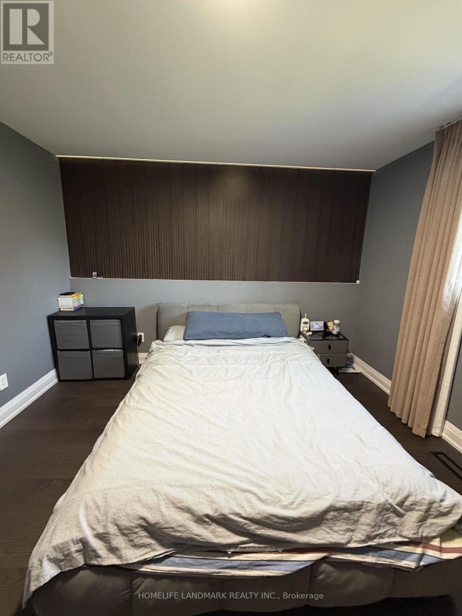 11 Ravenhill Crescent, Markham, Ontario  L3S 2V6 - Photo 4 - N13743768