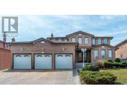 11 RAVENHILL CRESCENT, Markham, Ontario