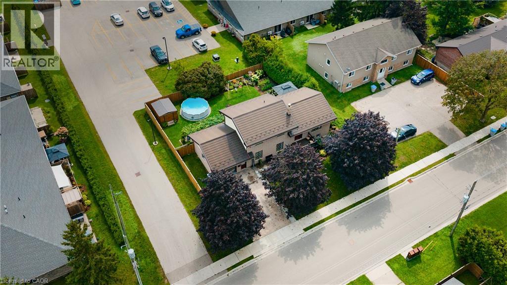 590 Albert Avenue N, Listowel, Ontario  N4W 1V5 - Photo 3 - 40859265