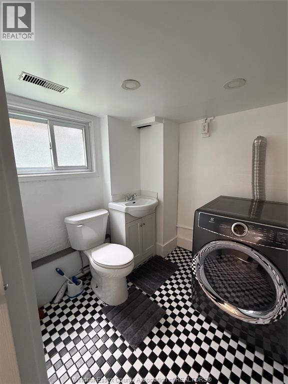 3272 Baby Street, Windsor, Ontario  N9C 1K8 - Photo 13 - 26021330