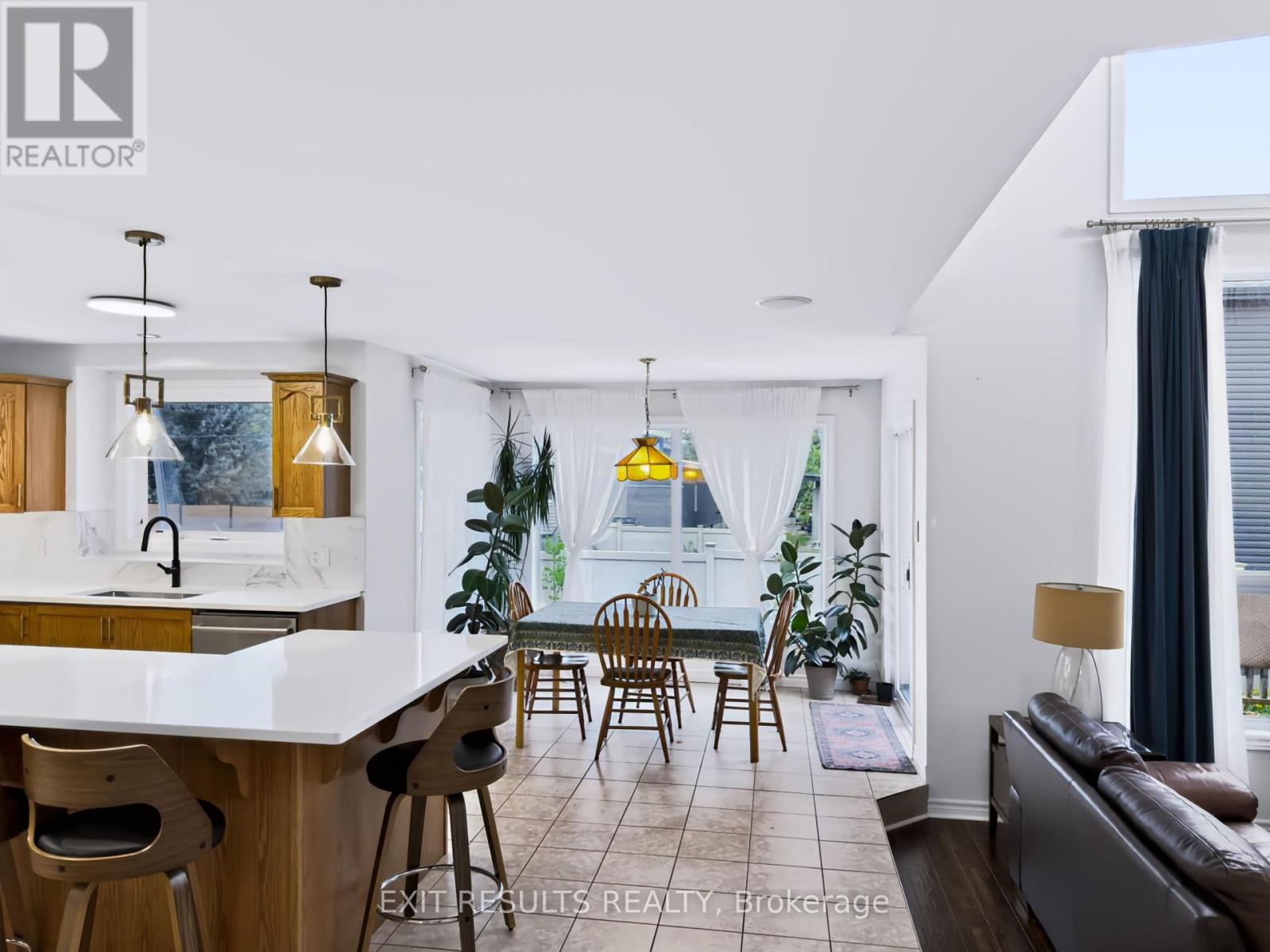 5b Kemp Drive, Ottawa, Ontario  K1T 3W9 - Photo 17 - X13743770