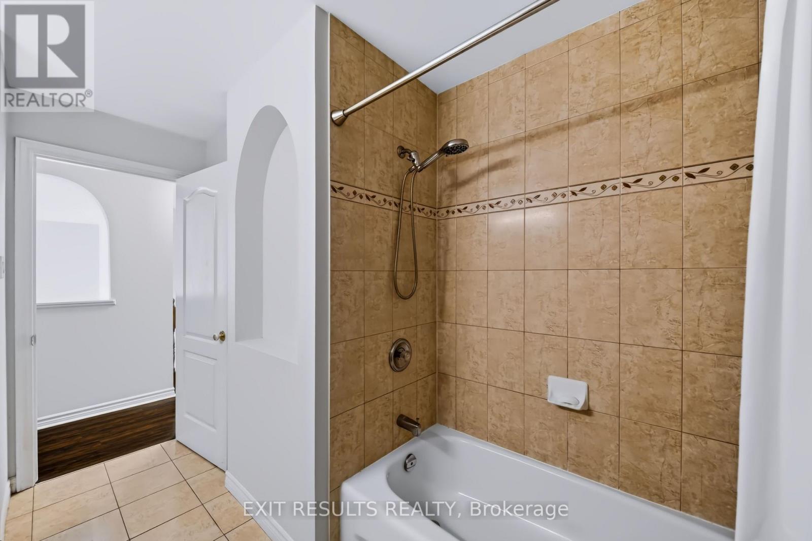 5b Kemp Drive, Ottawa, Ontario  K1T 3W9 - Photo 32 - X13743770