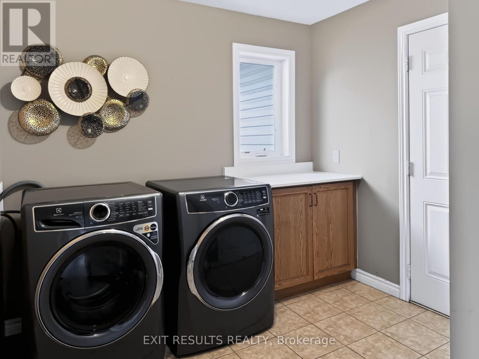5b Kemp Drive, Ottawa, Ontario  K1T 3W9 - Photo 8 - X13743770