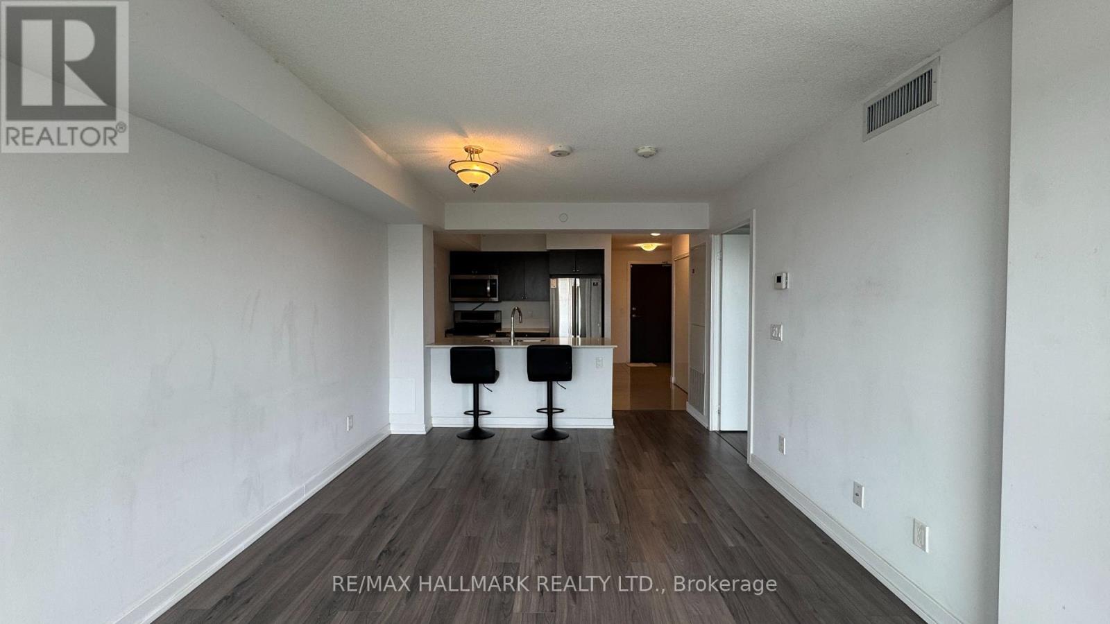 615 - 8 Trent Avenue, Toronto, Ontario  M4C 0A6 - Photo 5 - E13627980