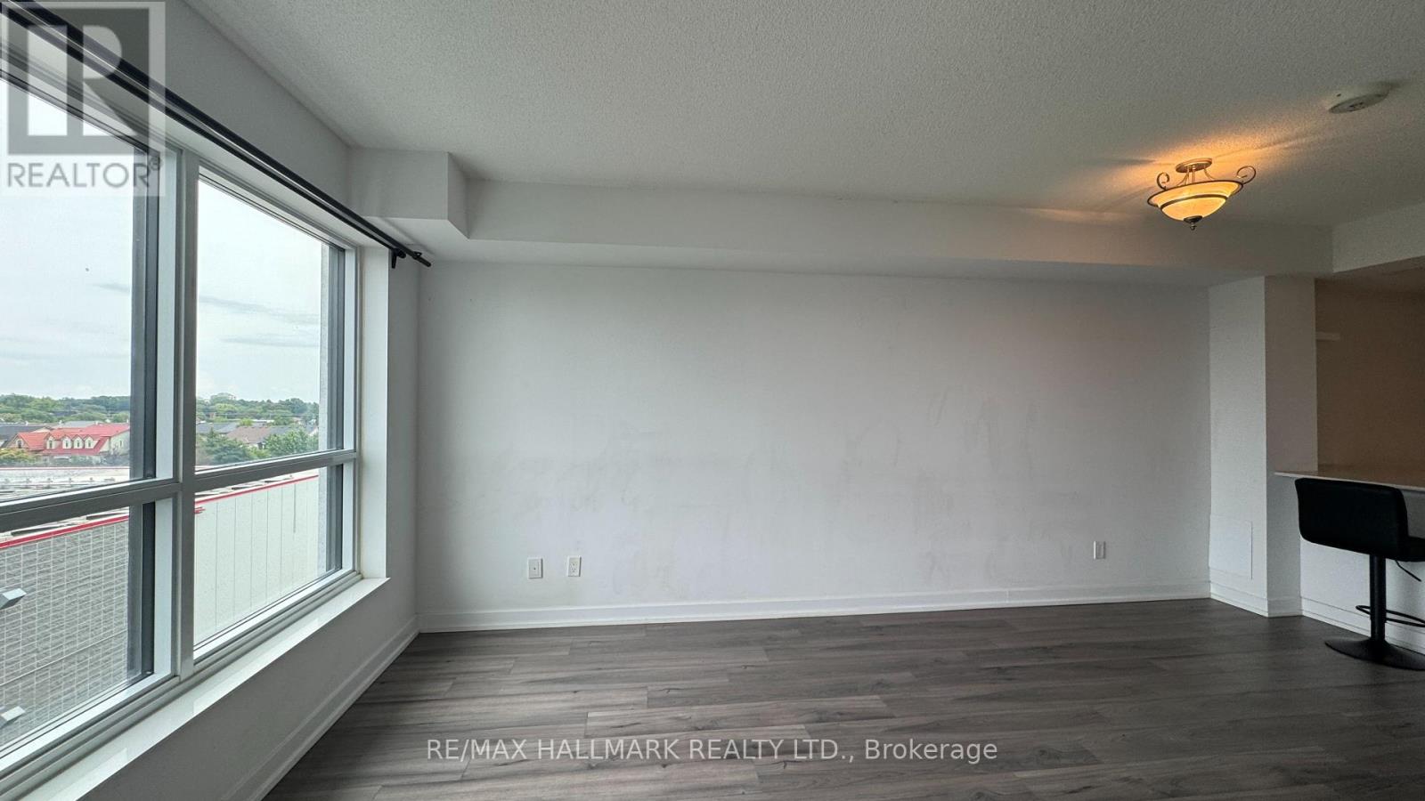 615 - 8 Trent Avenue, Toronto, Ontario  M4C 0A6 - Photo 4 - E13627980