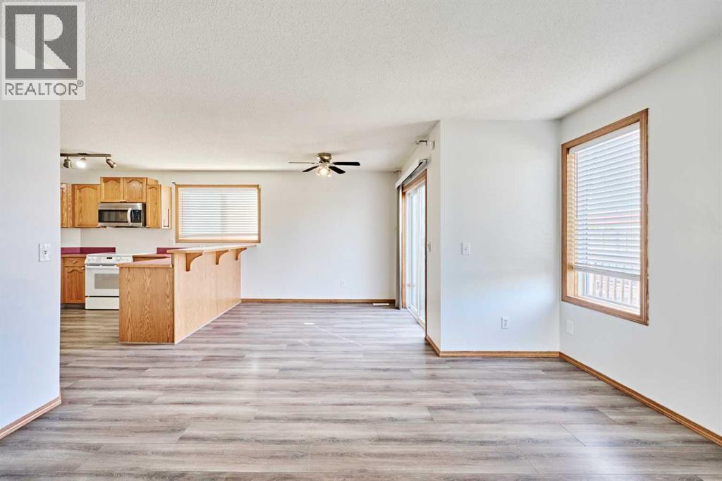 240 Covehaven Road NE, Calgary, Alberta  T3K 5W8 - Photo 12 - A2342704