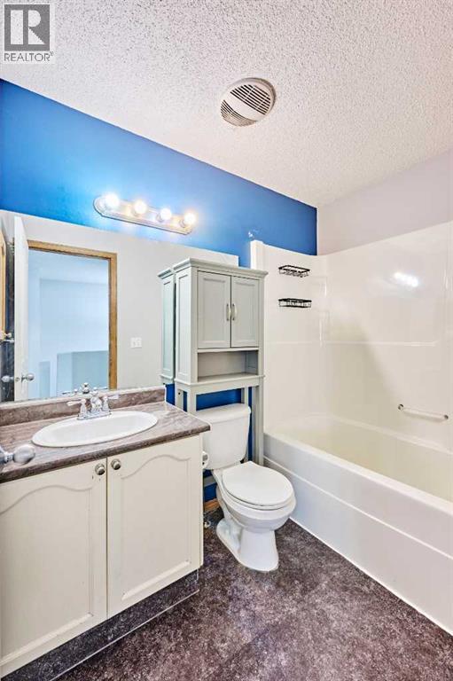 240 Covehaven Road NE, Calgary, Alberta  T3K 5W8 - Photo 16 - A2342704