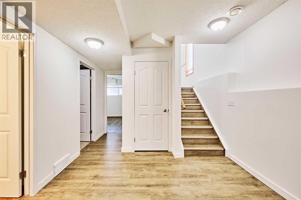 240 Covehaven Road NE, Calgary, Alberta  T3K 5W8 - Photo 23 - A2342704