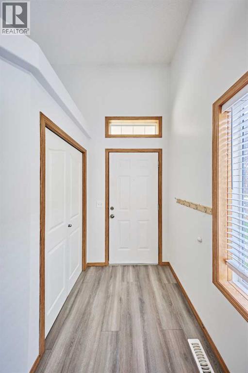 240 Covehaven Road NE, Calgary, Alberta  T3K 5W8 - Photo 3 - A2342704
