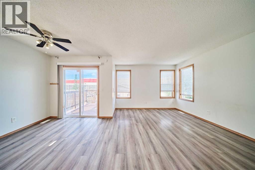240 Covehaven Road NE, Calgary, Alberta  T3K 5W8 - Photo 7 - A2342704