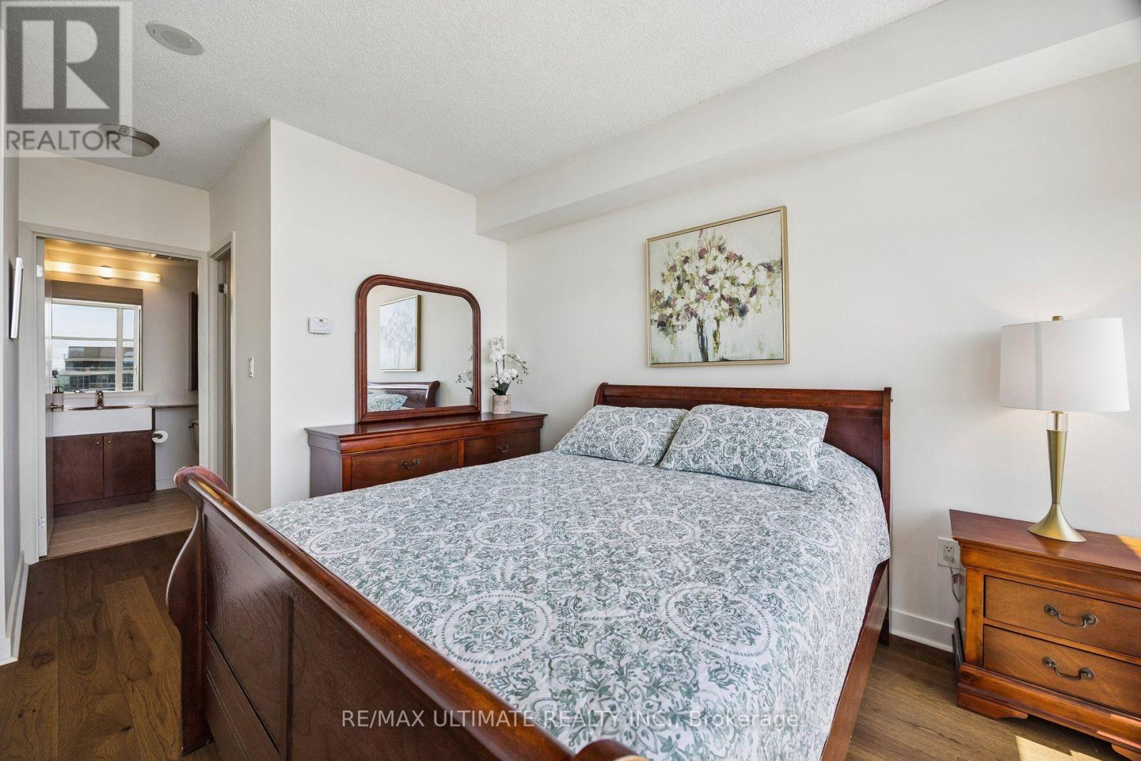 1812 - 35 Mariner Terrace, Toronto, Ontario  M5V 3V9 - Photo 12 - C13743788