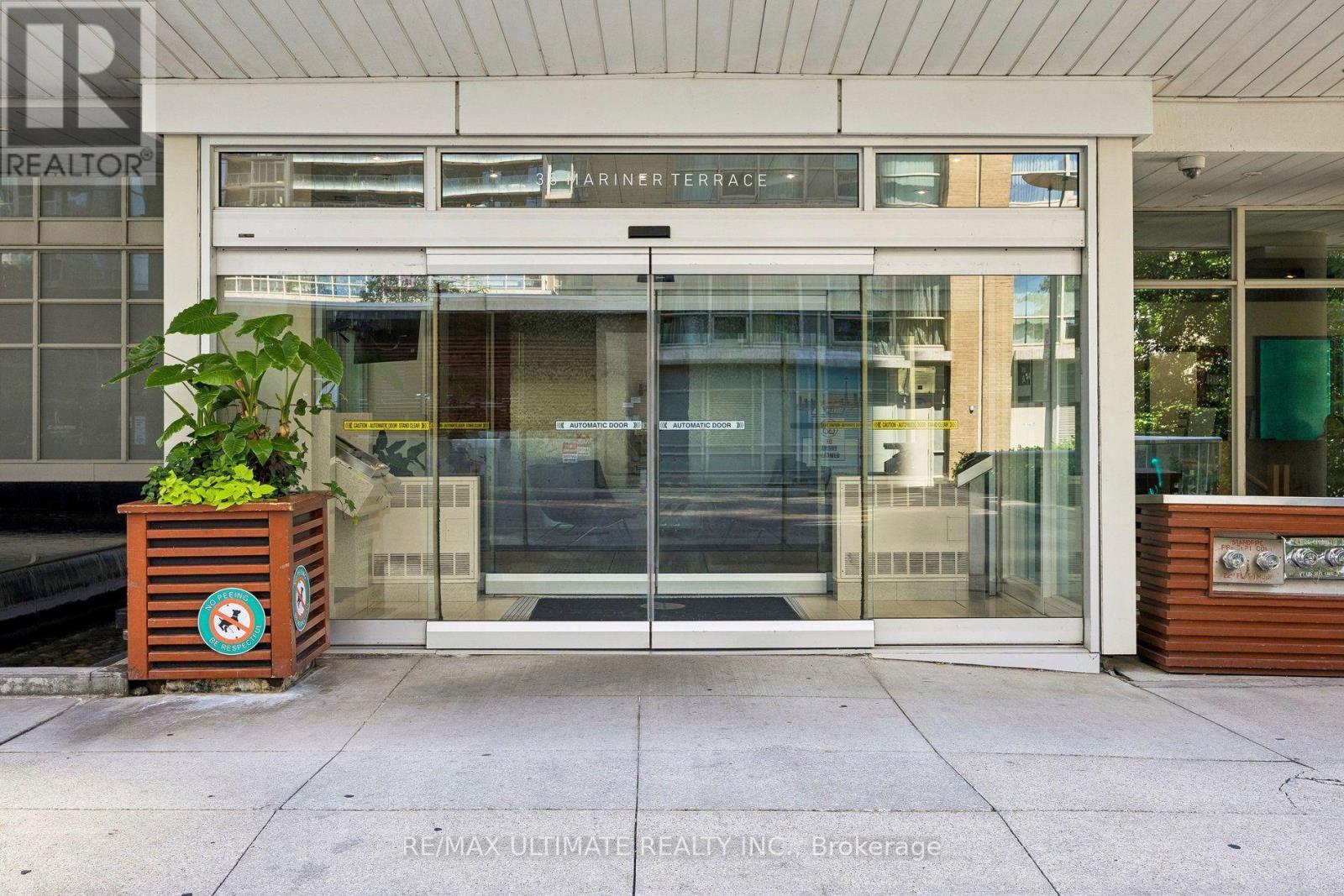 1812 - 35 Mariner Terrace, Toronto, Ontario  M5V 3V9 - Photo 3 - C13743788
