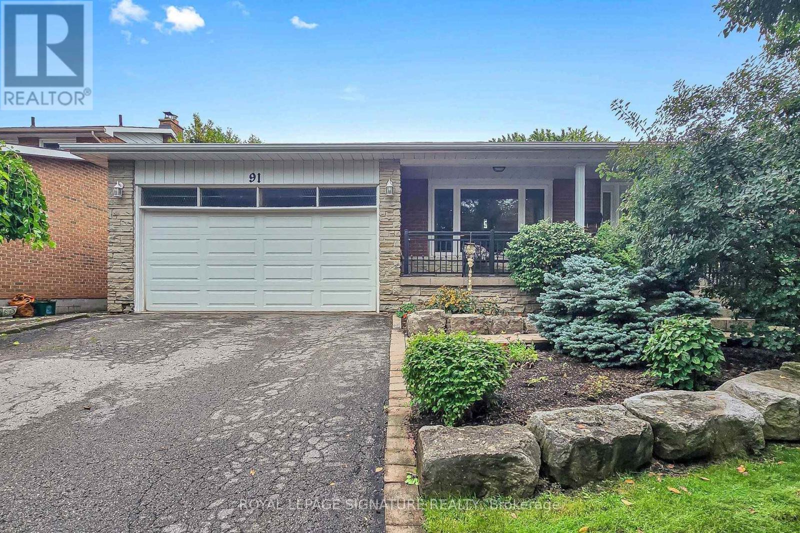 91 HOLMCREST TRAIL, Toronto, Ontario