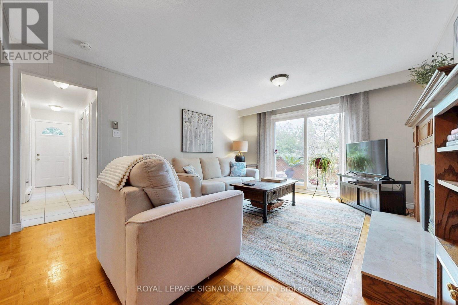 91 Holmcrest Trail, Toronto, Ontario  M1C 1V8 - Photo 17 - E13743792