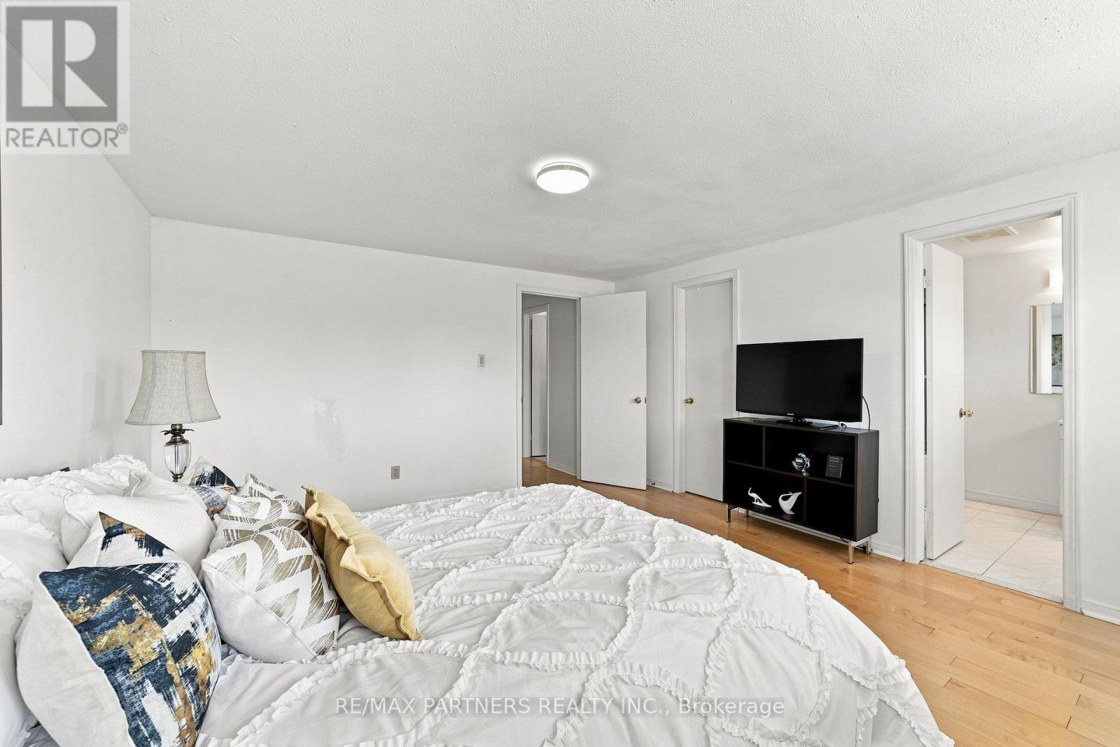 26 Blue Eagle Trail, Toronto, Ontario  M1V 1V9 - Photo 19 - E13743816