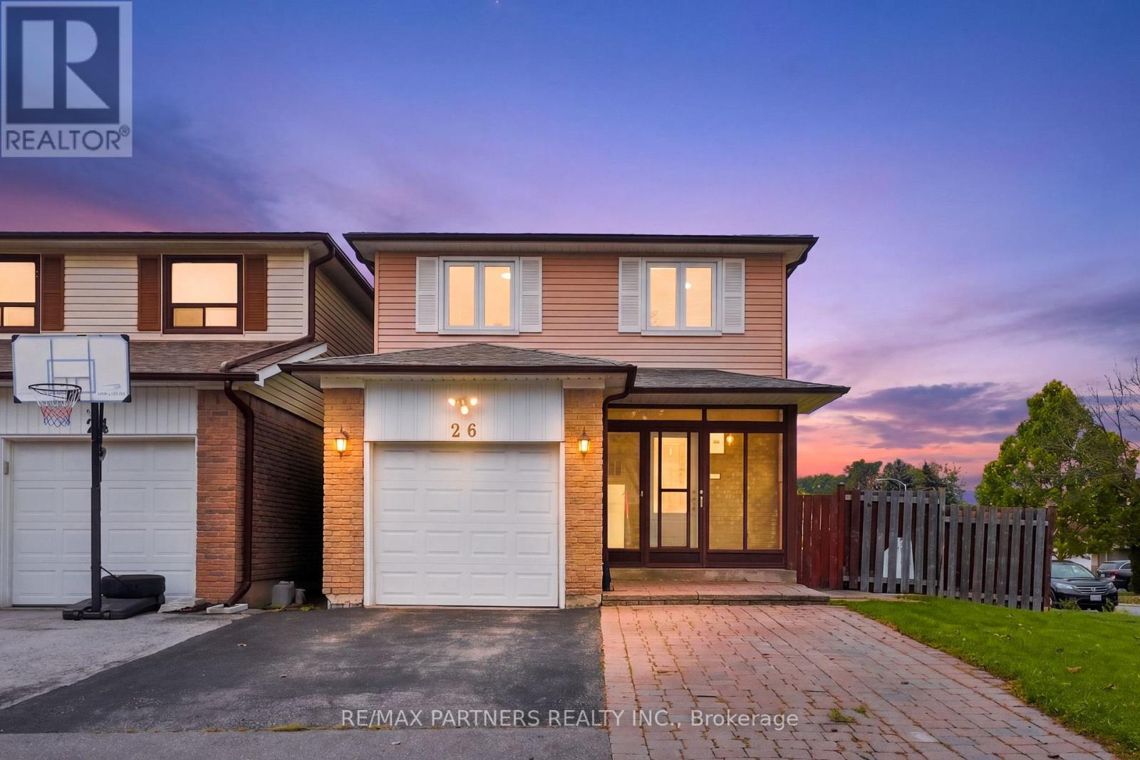 26 Blue Eagle Trail, Toronto, Ontario  M1V 1V9 - Photo 2 - E13743816