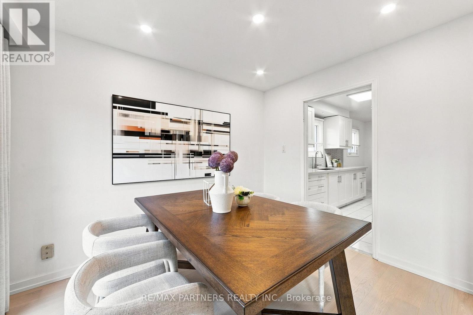 26 Blue Eagle Trail, Toronto, Ontario  M1V 1V9 - Photo 9 - E13743816