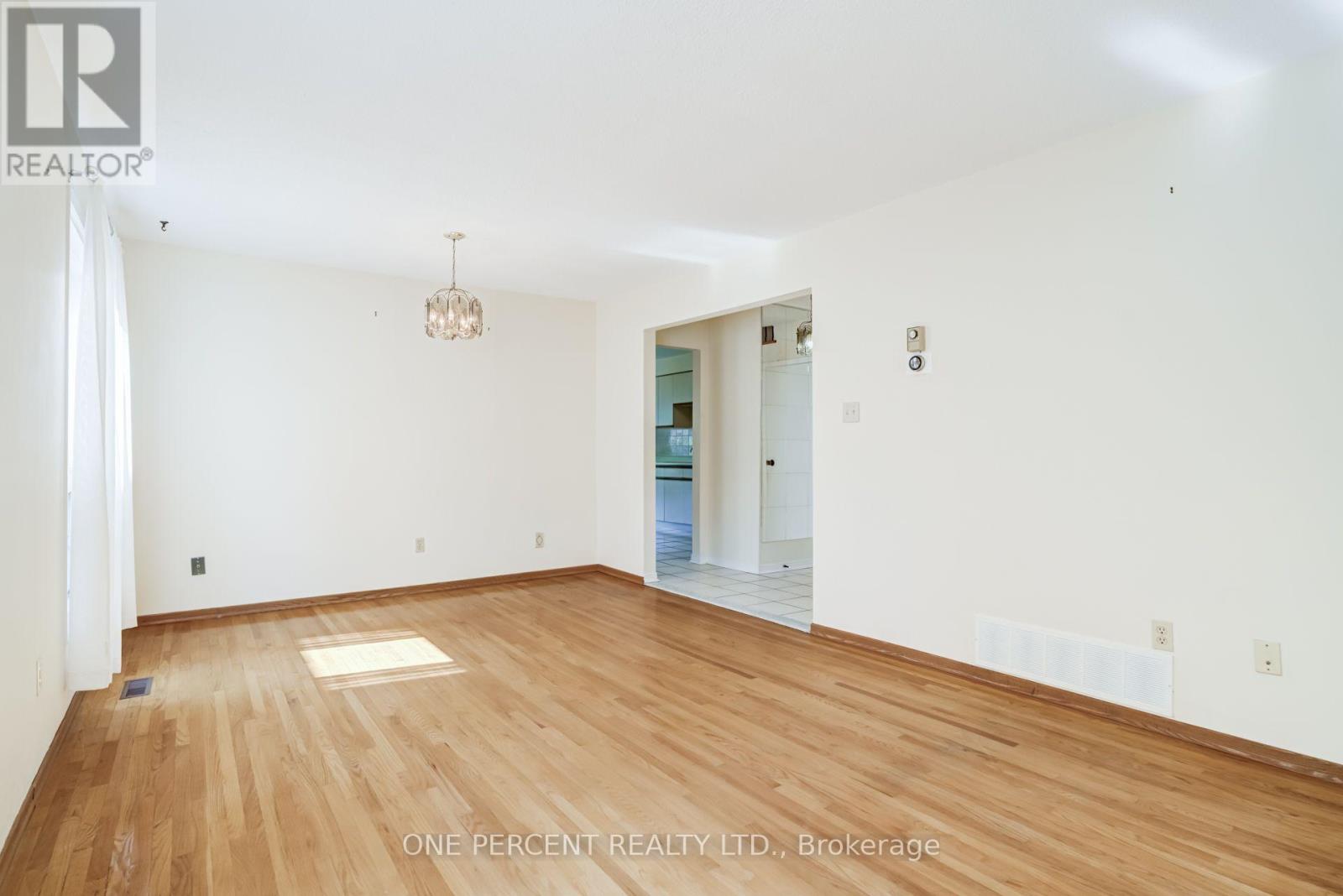 47 Hendon Road, Markham, Ontario  L3R 6Z7 - Photo 11 - N13743808