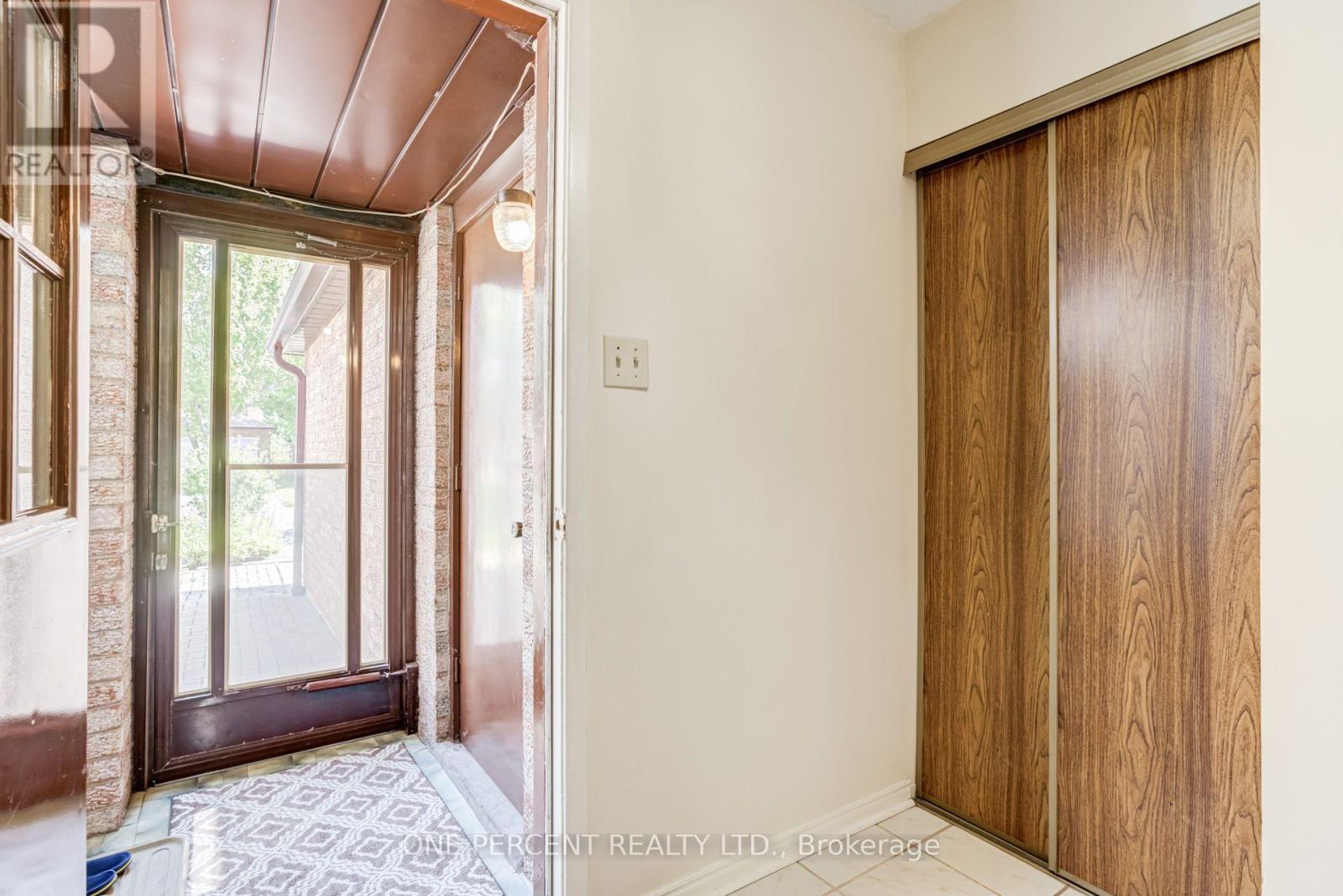 47 Hendon Road, Markham, Ontario  L3R 6Z7 - Photo 5 - N13743808