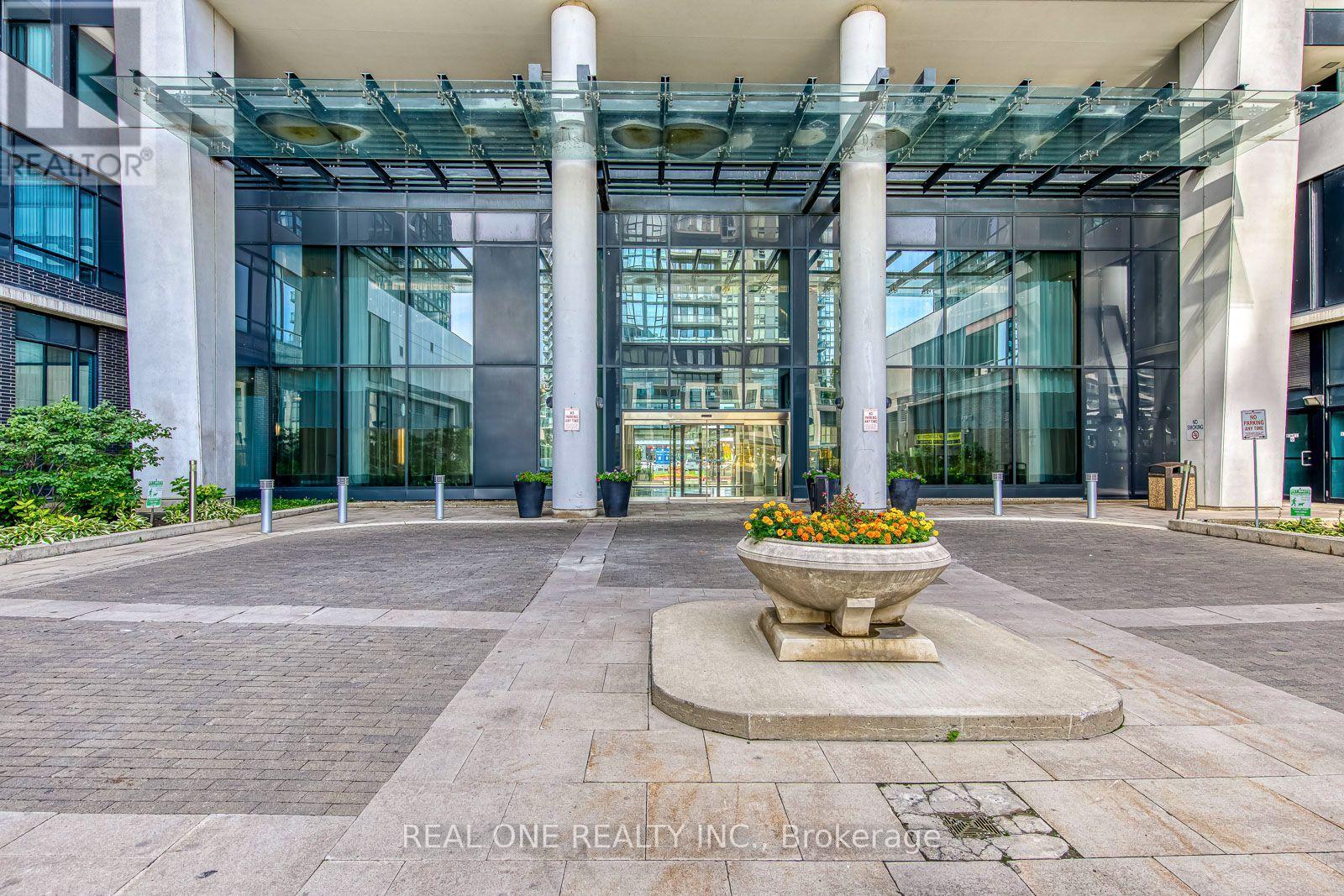 407 - 55 Eglinton Avenue W, Mississauga, Ontario  L5R 0E4 - Photo 3 - W13743796