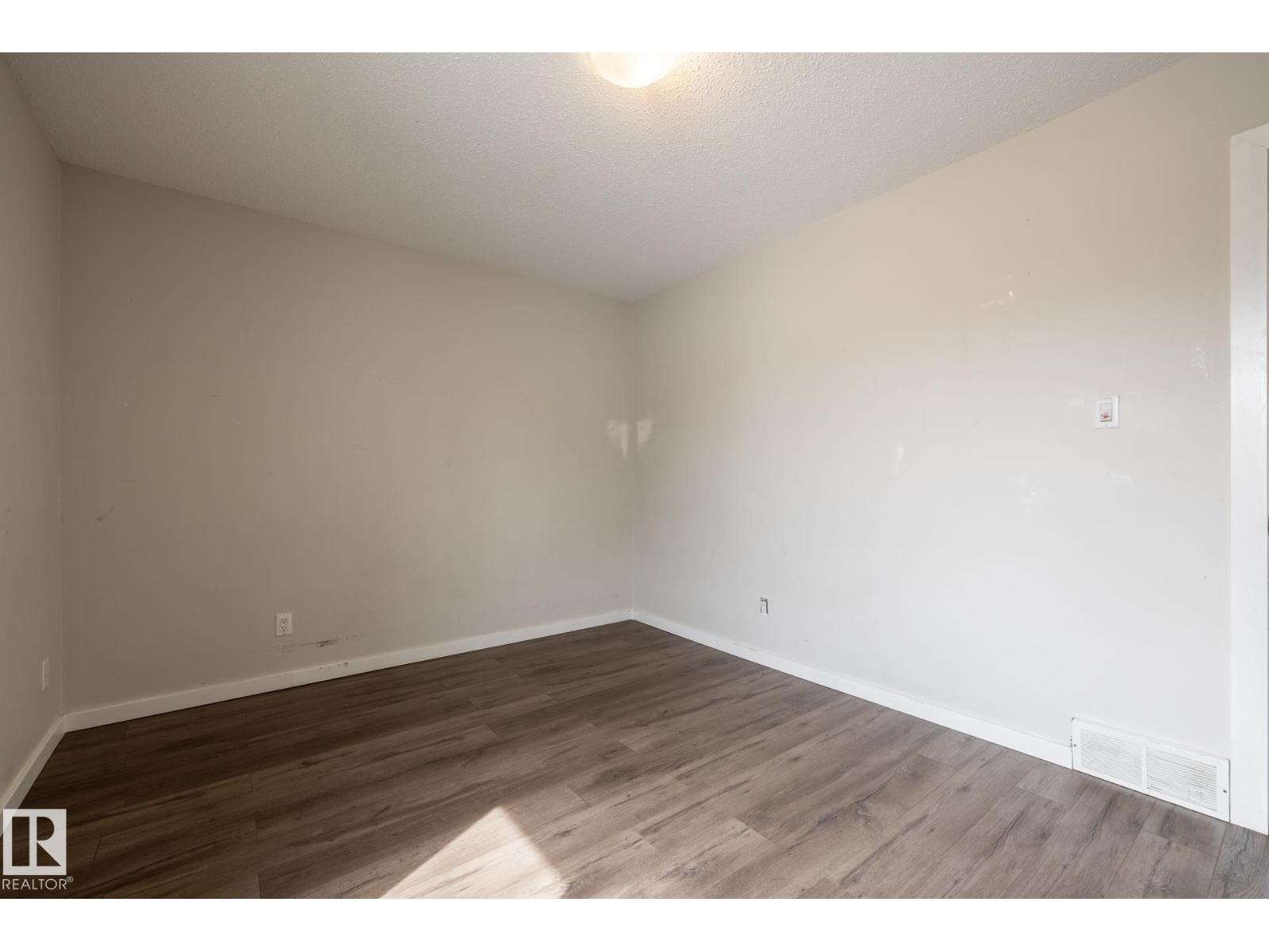54 Lakewood Vg Nw, Edmonton, Alberta  T6K 2B3 - Photo 34 - E4507025