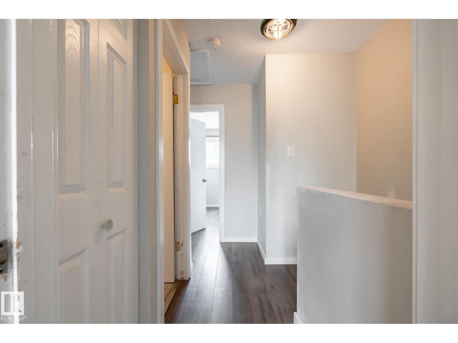 54 Lakewood Vg Nw, Edmonton, Alberta  T6K 2B3 - Photo 35 - E4507025