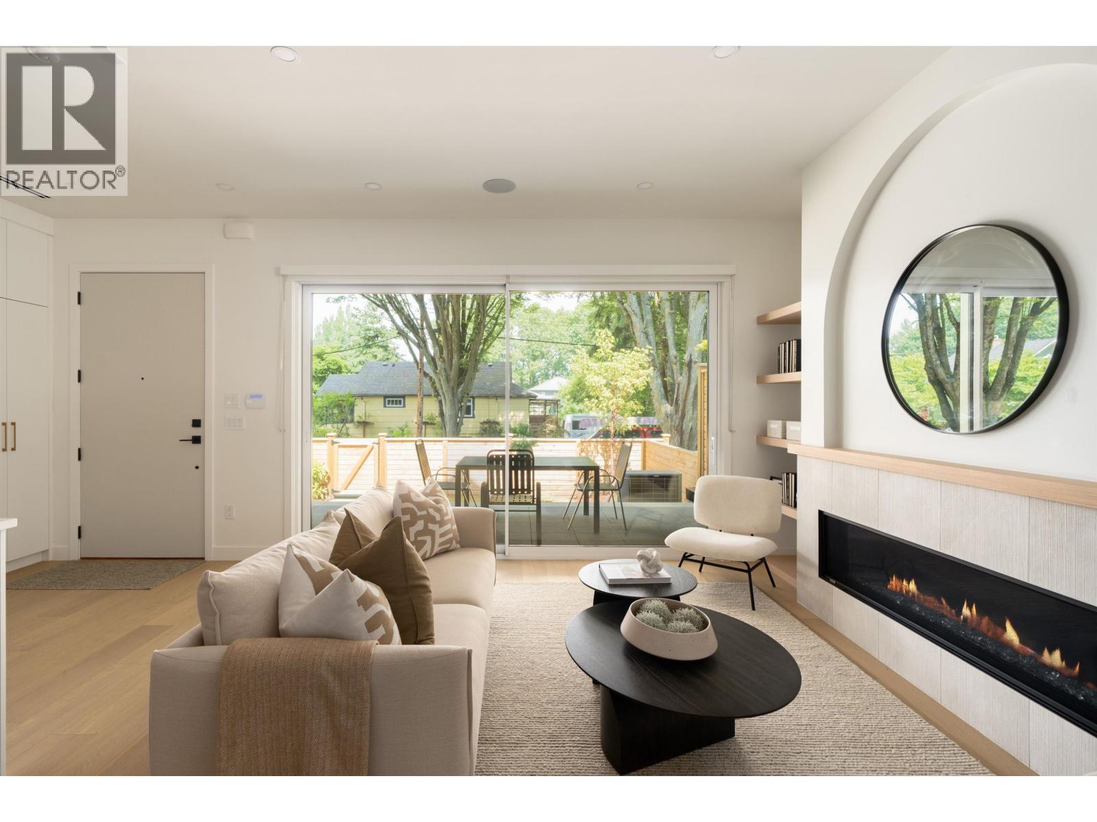1 810 E 22nd Avenue, Vancouver, British Columbia  V5V 1V7 - Photo 6 - R3150394