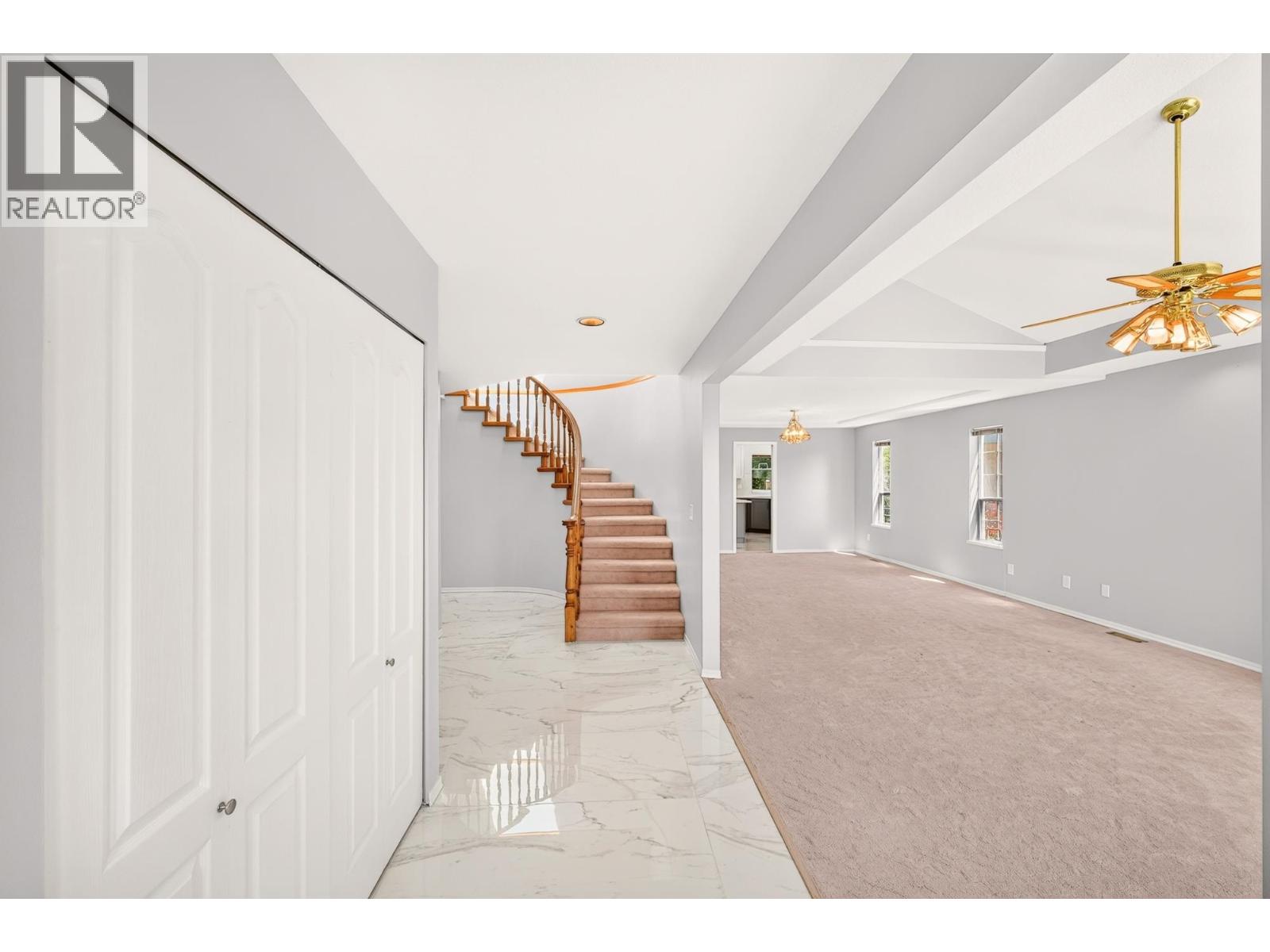 1237 Durant Drive, Coquitlam, British Columbia  V3B 6Y4 - Photo 2 - R3146610