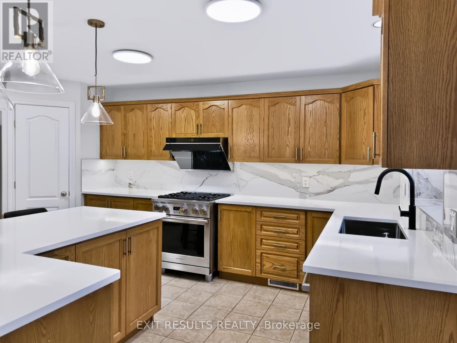 5b Kemp Drive, Ottawa, Ontario  K1T 3W9 - Photo 14 - X13743770