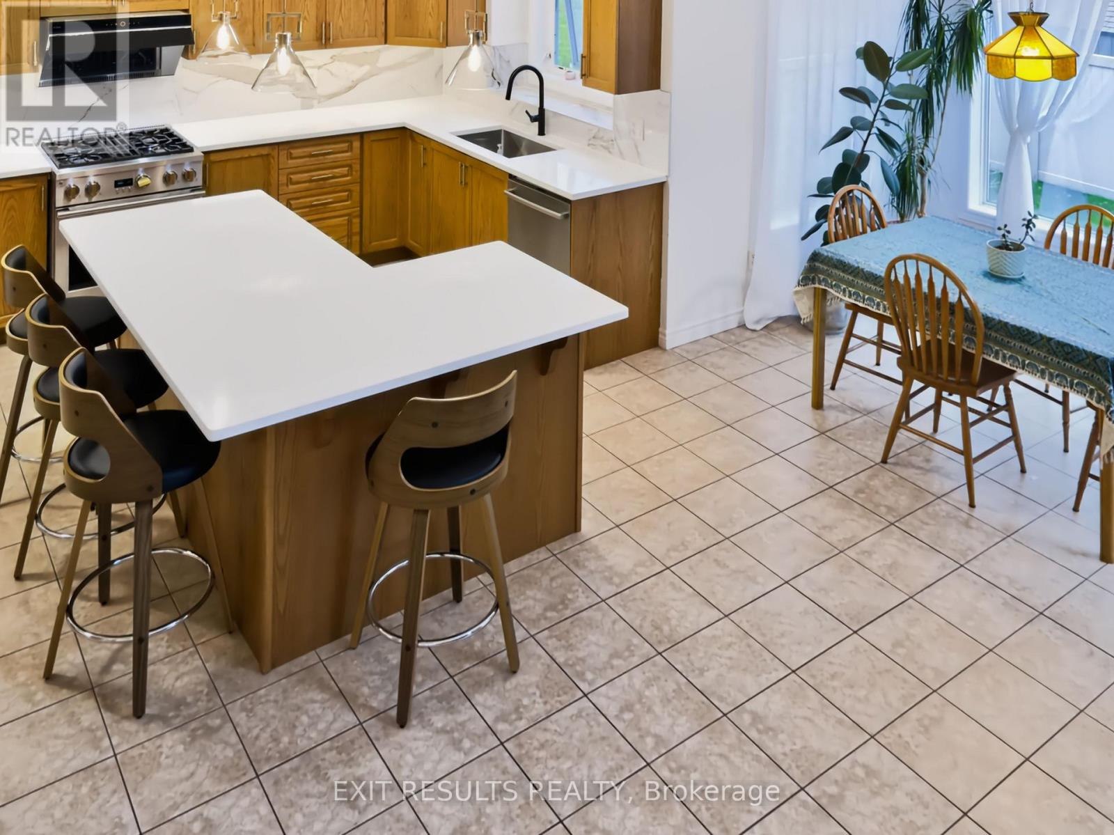 5b Kemp Drive, Ottawa, Ontario  K1T 3W9 - Photo 17 - X13743770