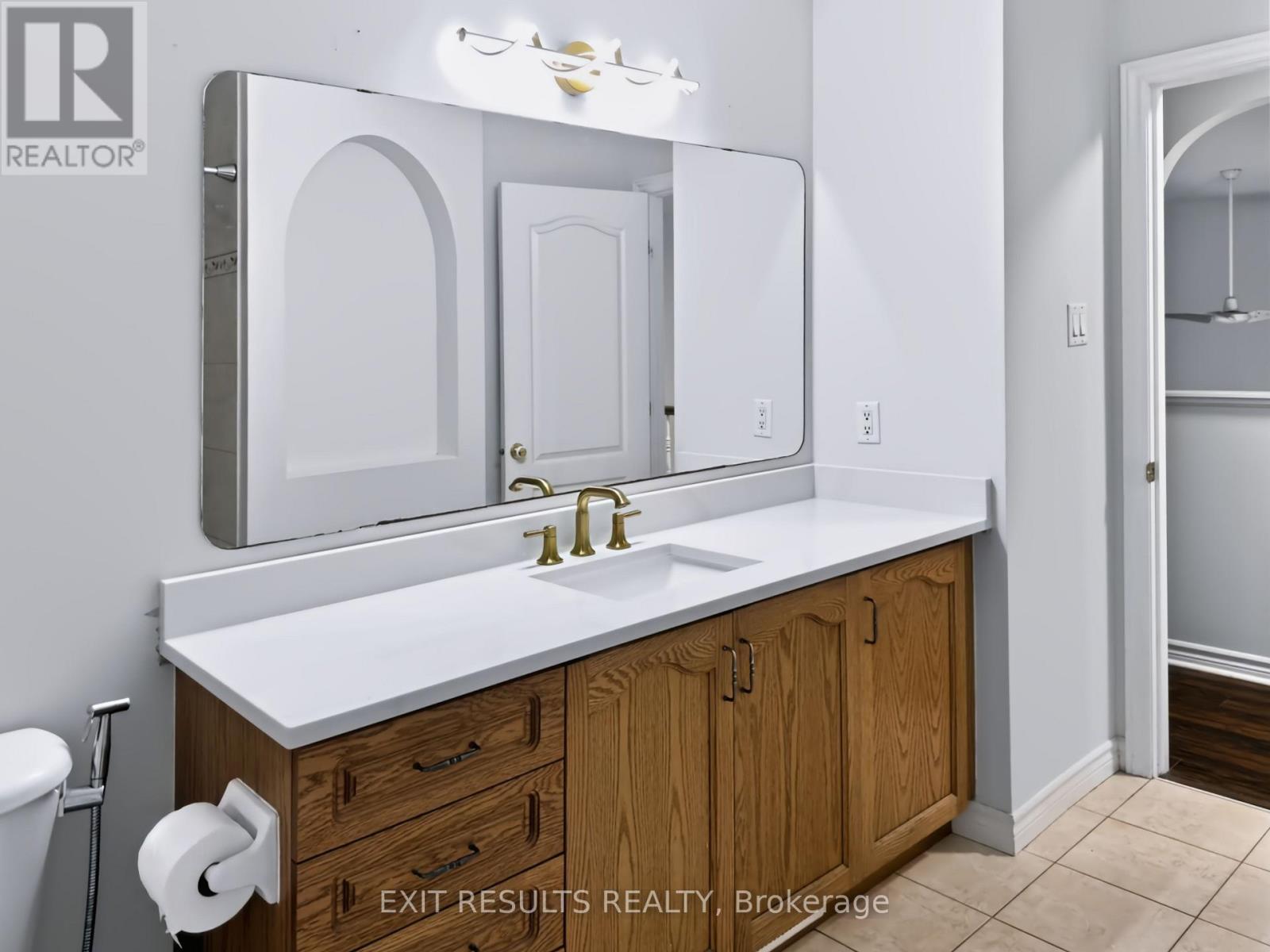 5b Kemp Drive, Ottawa, Ontario  K1T 3W9 - Photo 32 - X13743770