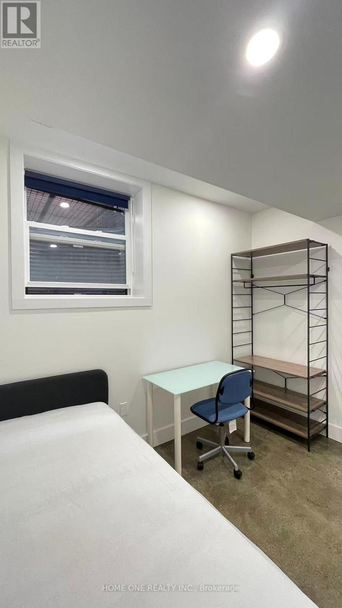 B03 - 35 Denison Avenue, Toronto, Ontario  M5T 2M6 - Photo 3 - C13743868