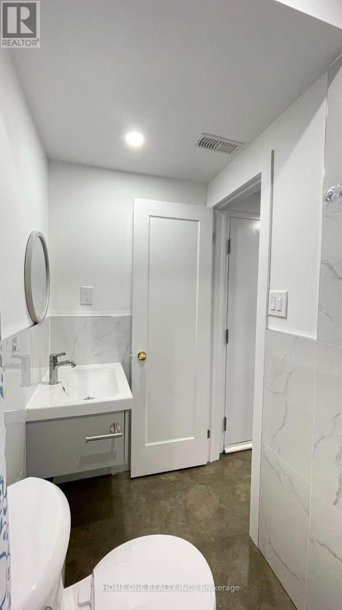B03 - 35 Denison Avenue, Toronto, Ontario  M5T 2M6 - Photo 5 - C13743868